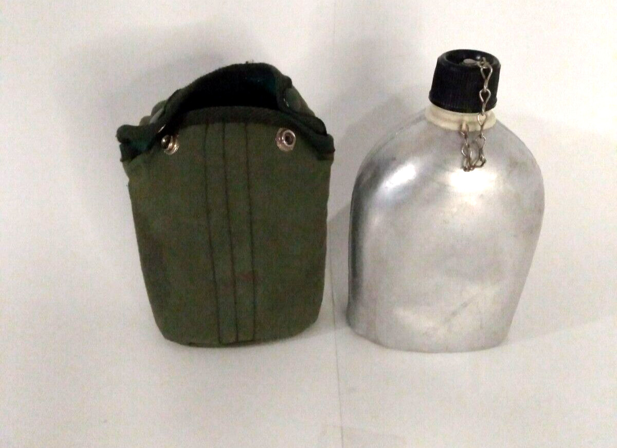 Vintage US Military Canteen With Cover Cap & Chain