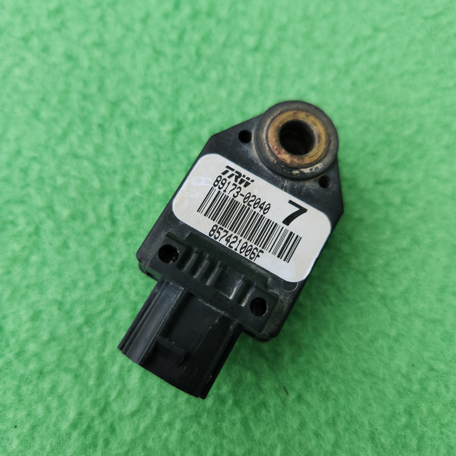 2003-2008 Toyota Corolla 89173-02040 Front Crash Sensor TRW