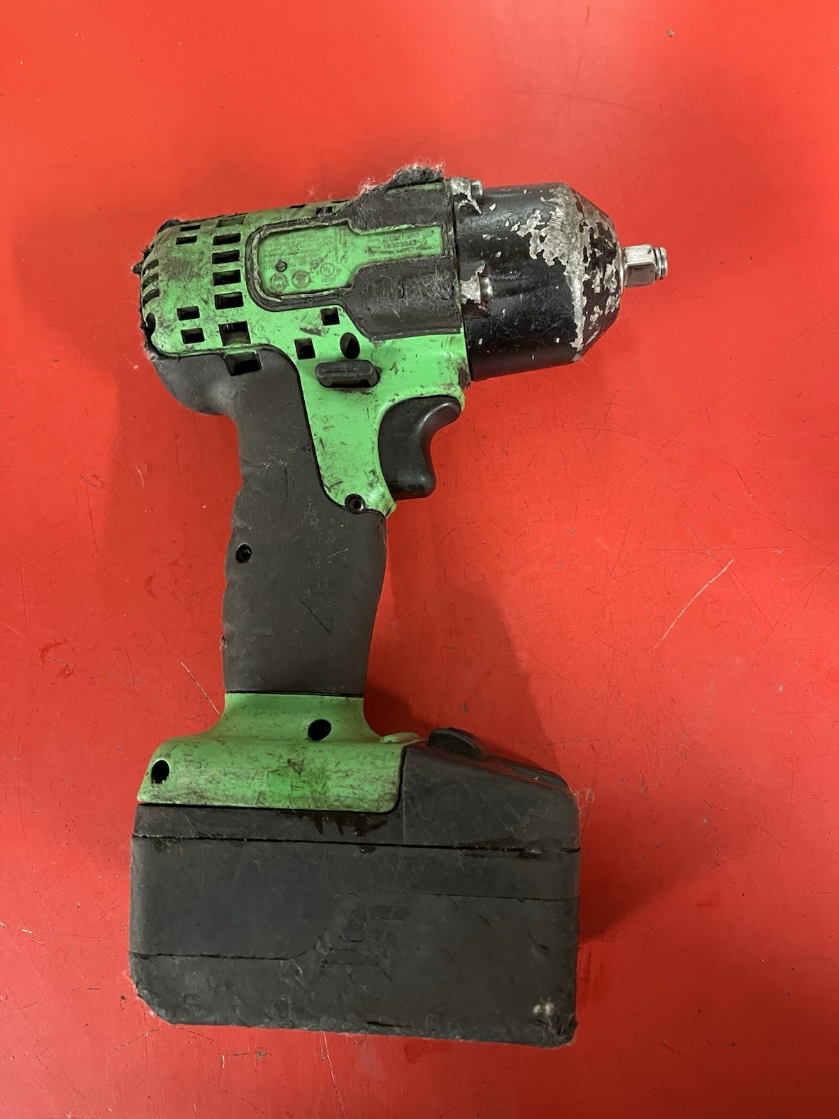 Snap-On CT8810BG 18V 3/8" Dr Li-ion Cordless Impact Gun With Battery