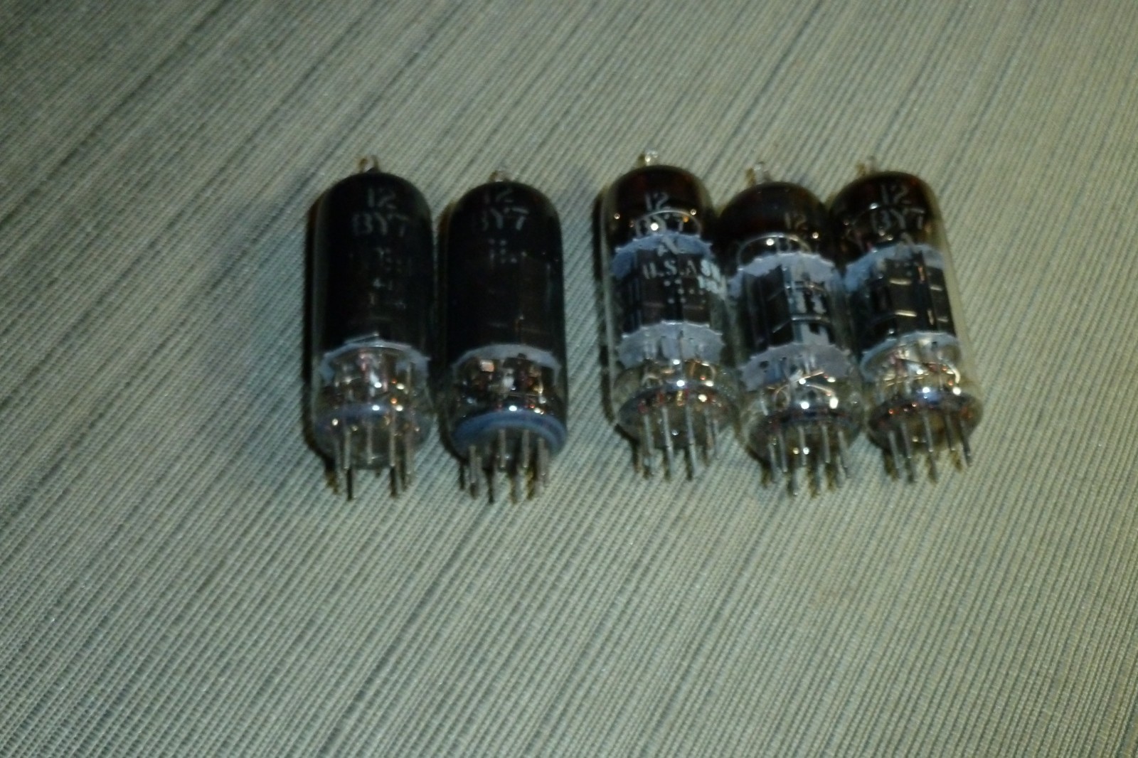 3 Vintage 12BY7A and 2 12BY7 Glass Vacuum Tubes Radio - Guitar Amplifier - #15