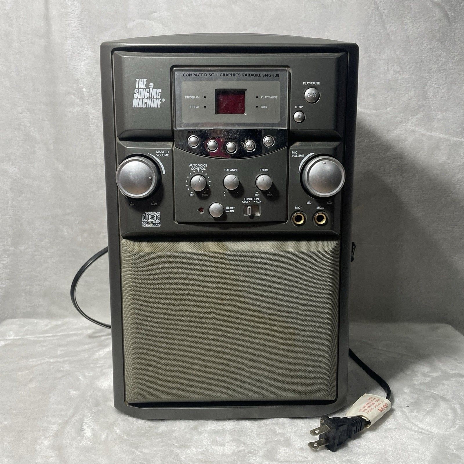 The Singing Machine Compact Disc Graphics Karaoke Machine SMG 138 No Mic Y2k
