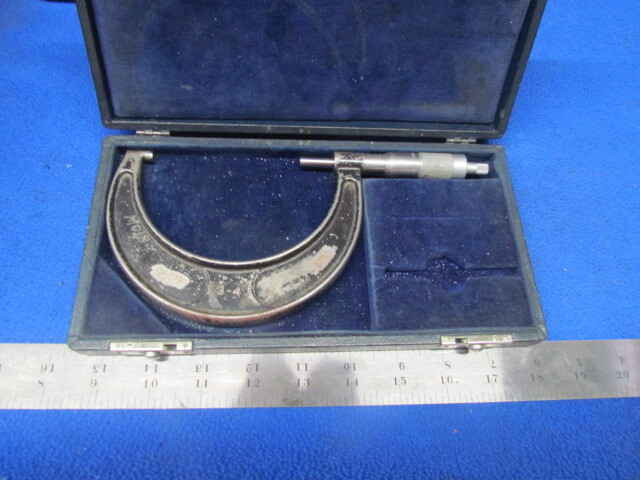 Simple Angle Dresser                K-271