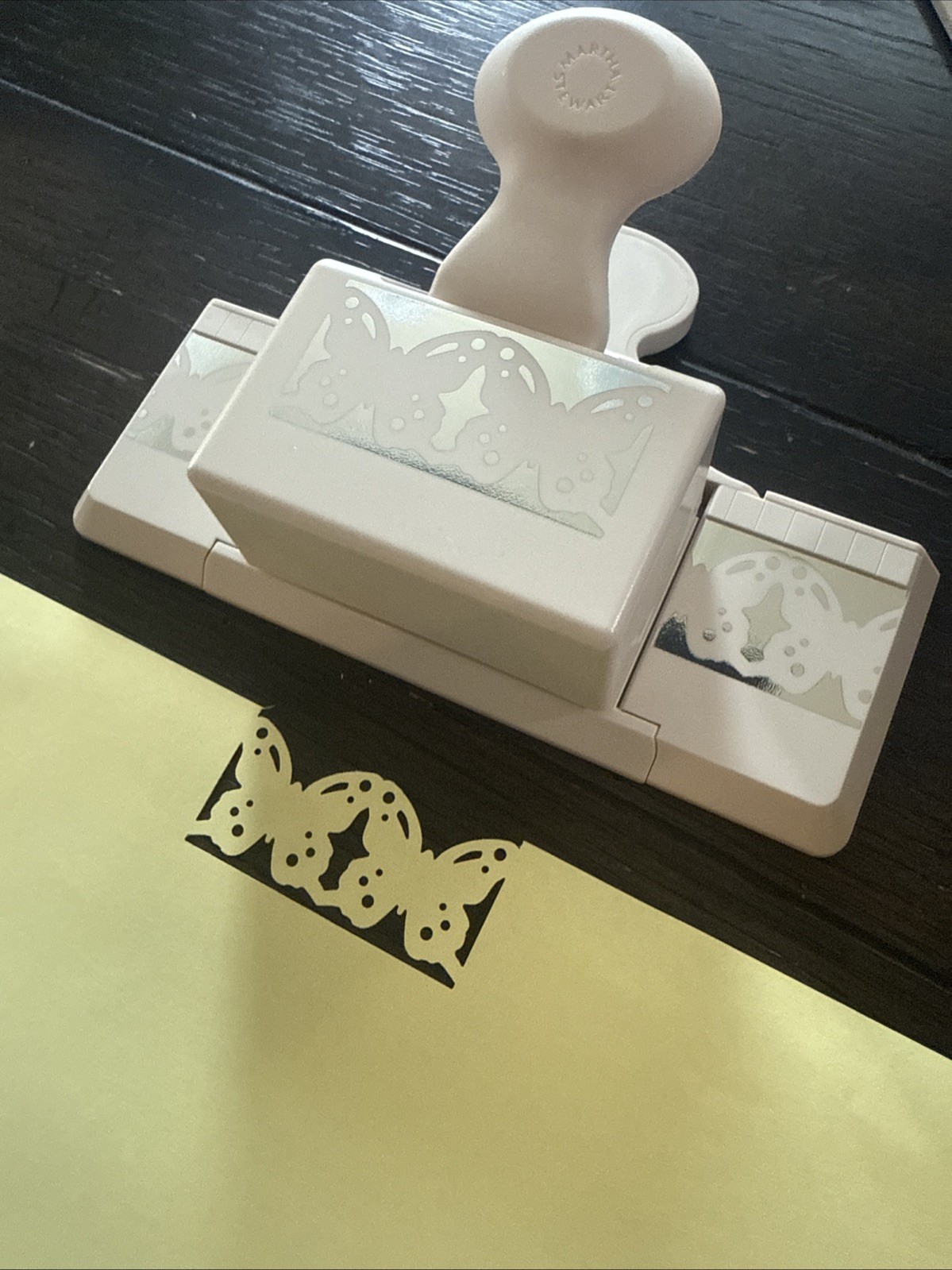Martha Stewart Paper Punch Cutter Monarch Butterfly Deep Edge Lrg