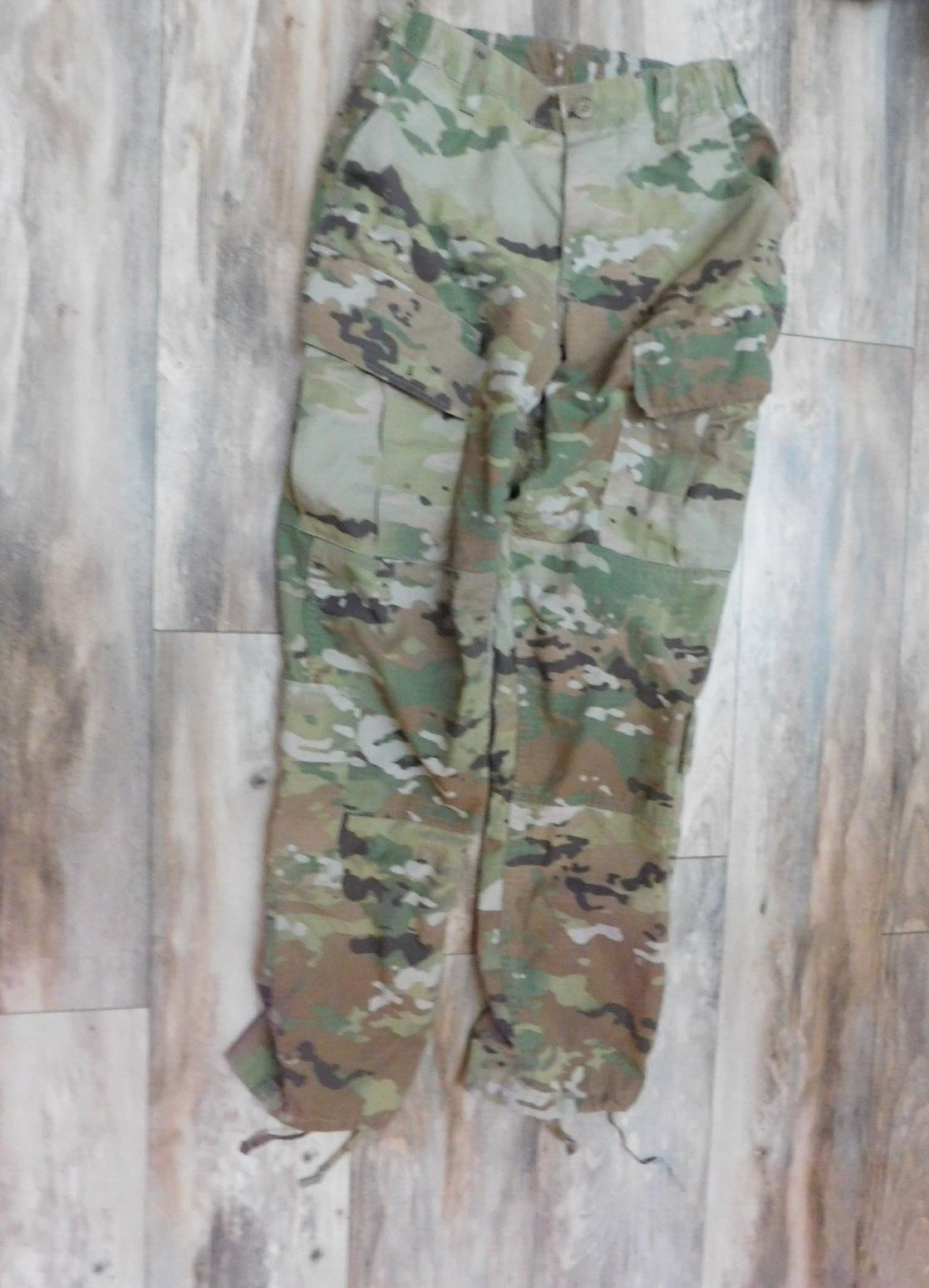 US ARMY OCP FEMALE  PANTS  SIZE 28 LONG