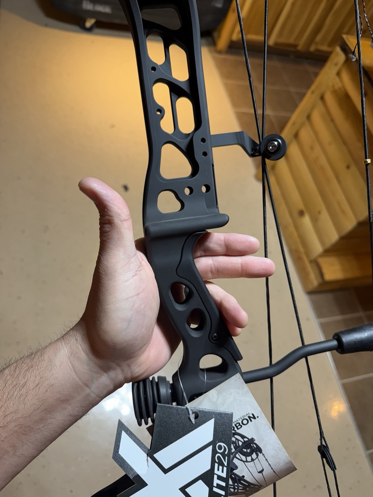 Xpedition Archery XLITE 29. 29/60 RH Compound Bow