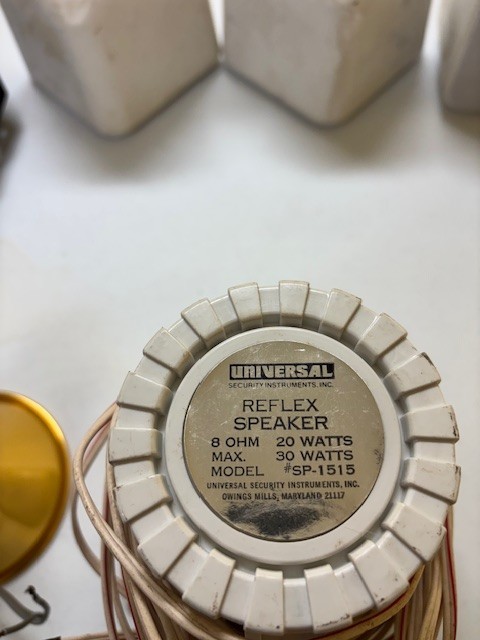 The Universal Reflex Speaker SP1515
