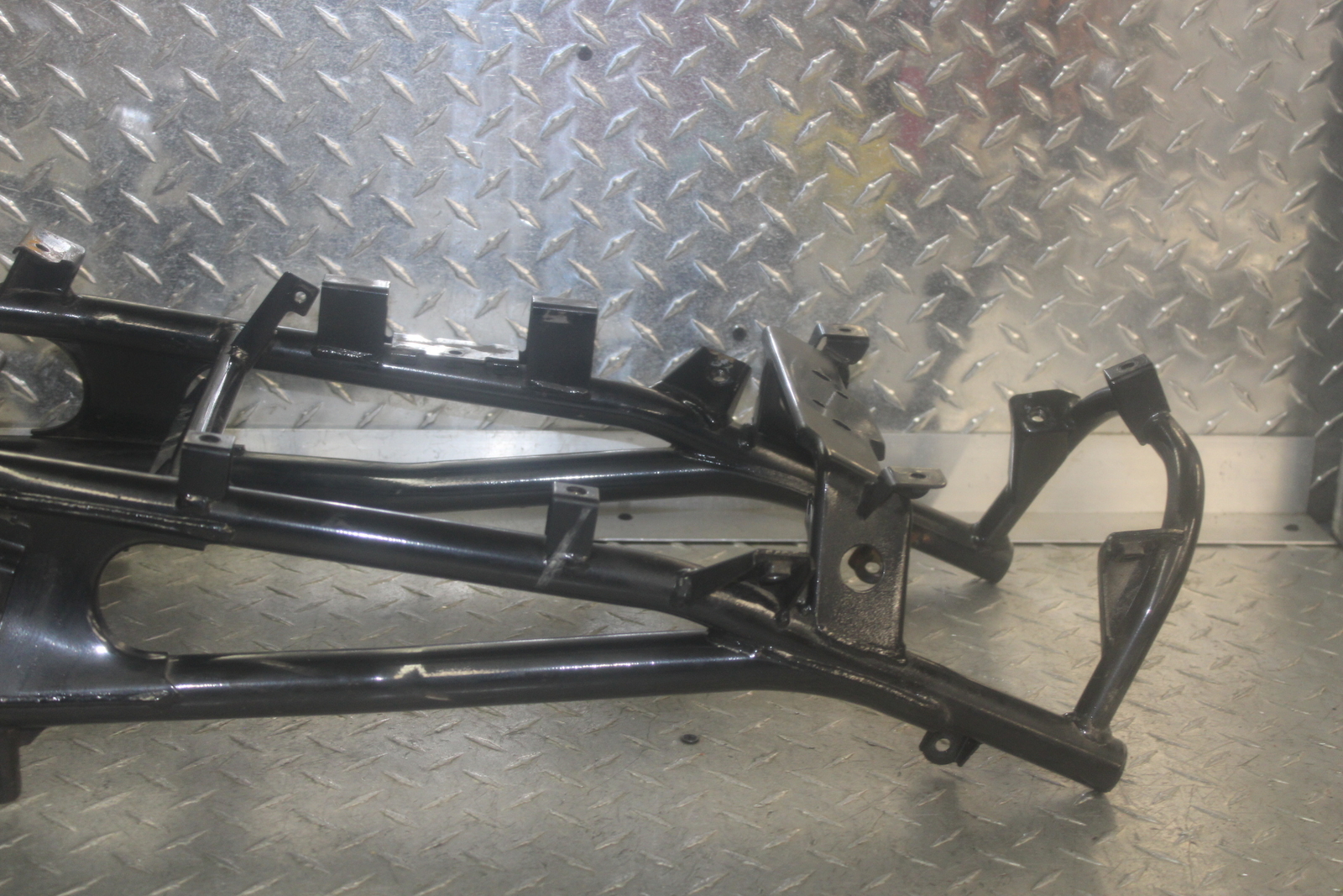 2003 KAWASAKI ZZR1200 REAR SUBFRAME BACK SUB FRAME 32160-1776-10
