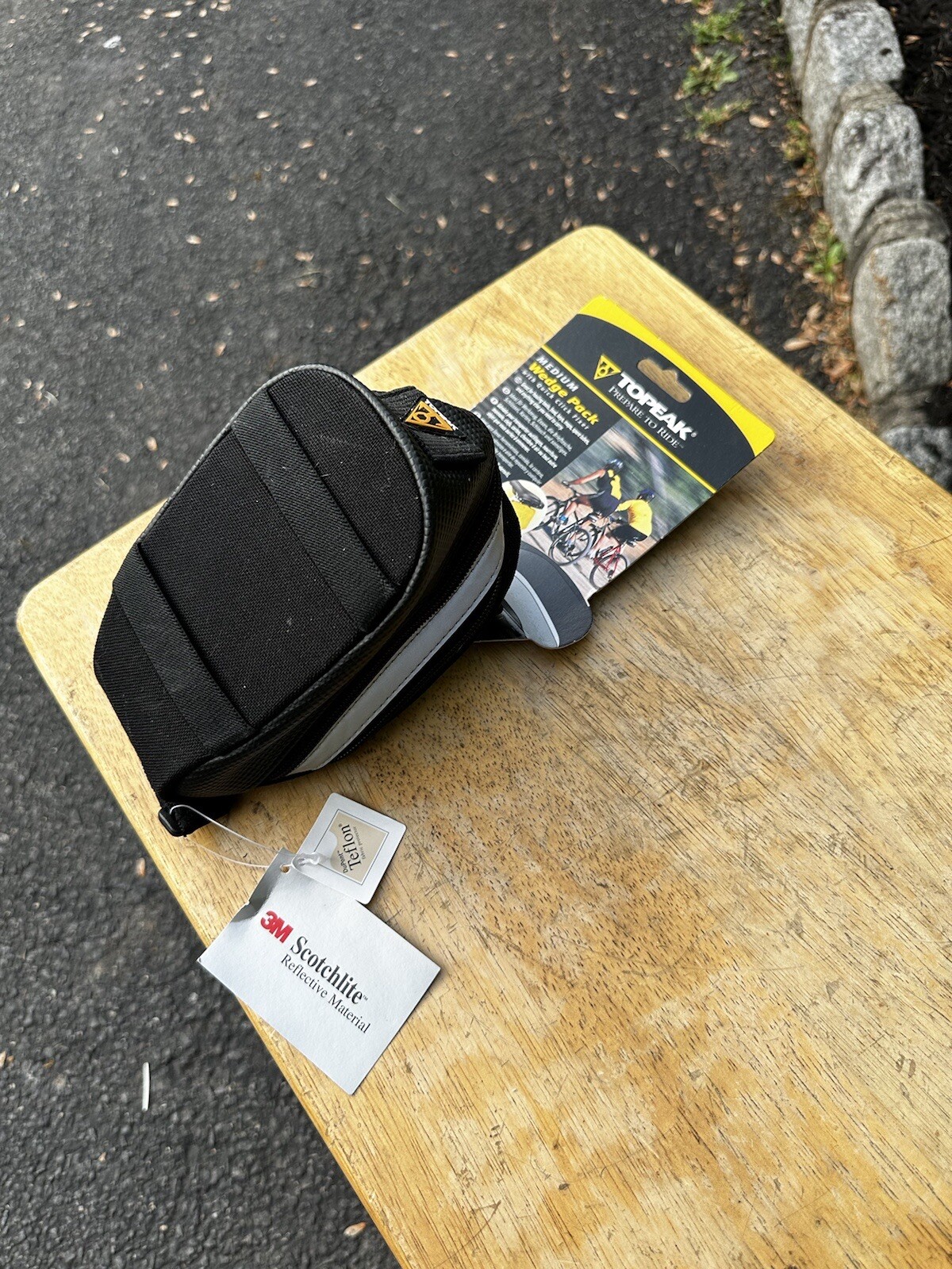 NOS Topeak TC2257B Medium Wedge Seat Bag Black Clip-in Bike Saddle Pack Cycling