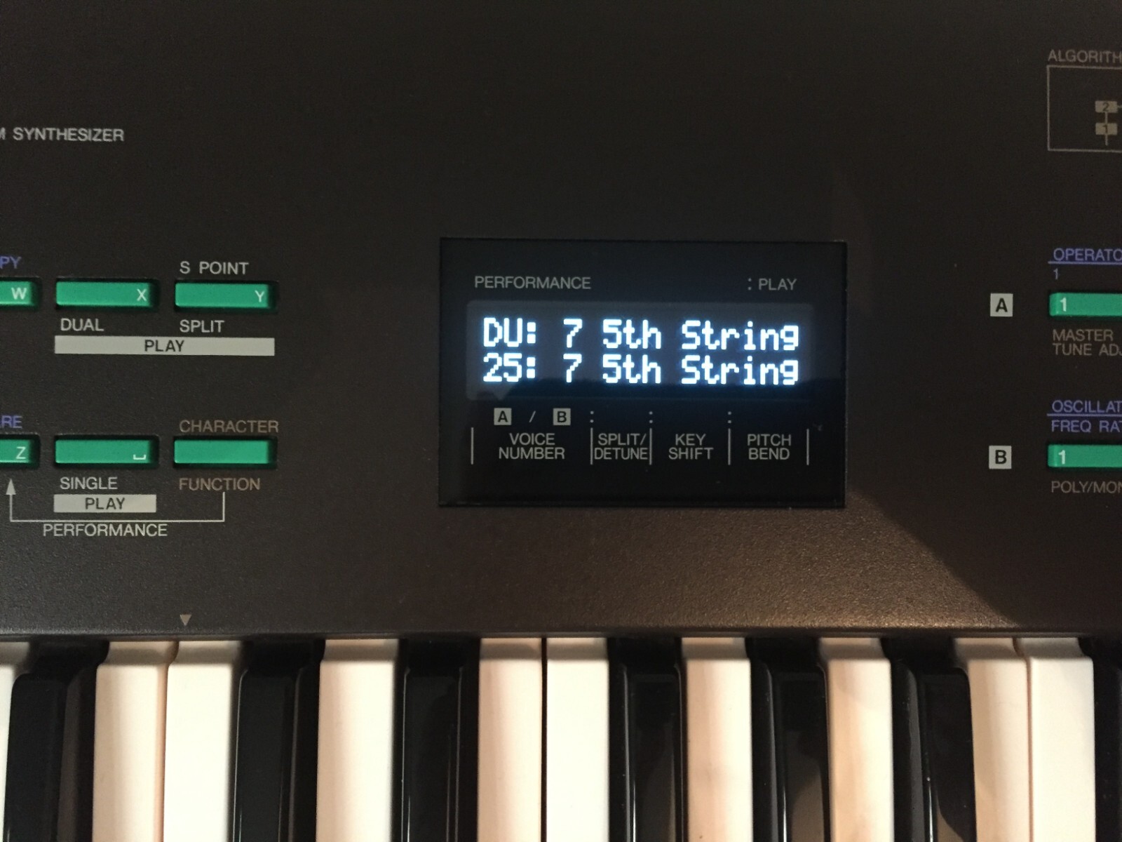 Yamaha DX7 / DX7S / DX9 / DX11 / DX21 Oled Display !