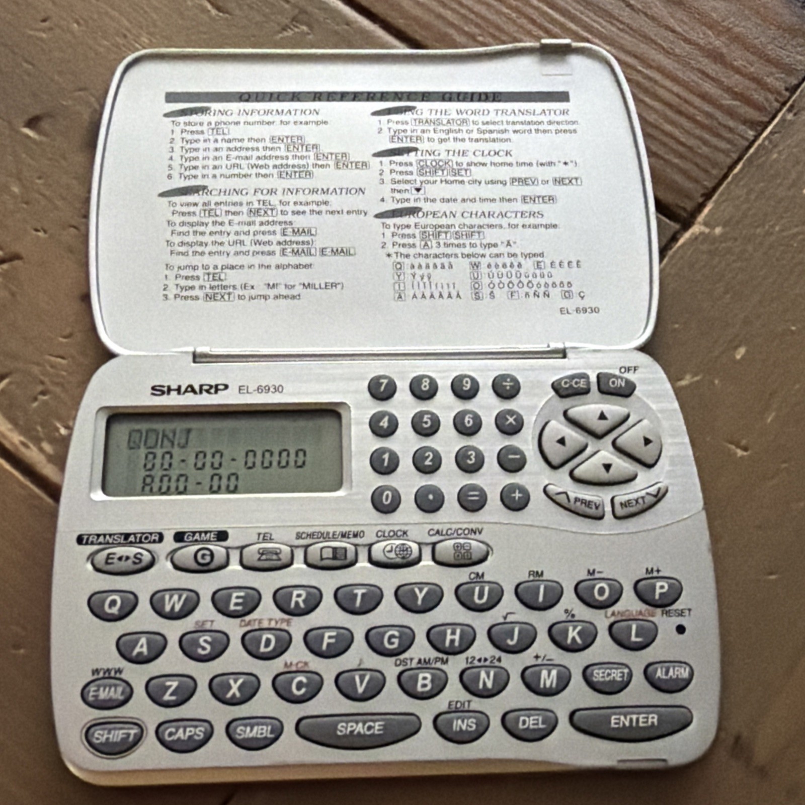 Sharp Memo Master EL-6930 Electronic Organizer Phone Book PDA Translator
