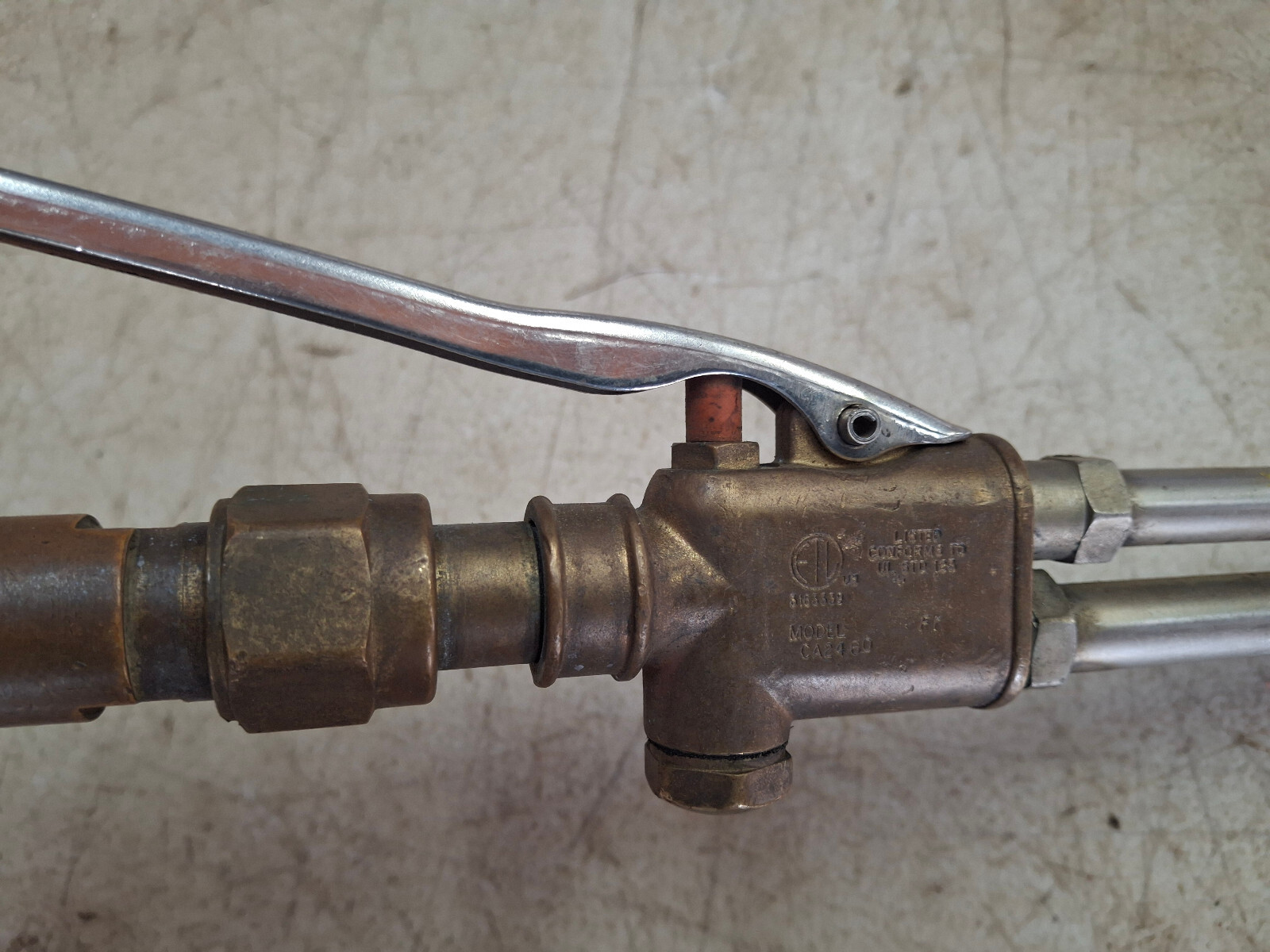 Victor CA2460 Cutting Torch 8TD 123 (NO KNOBS)