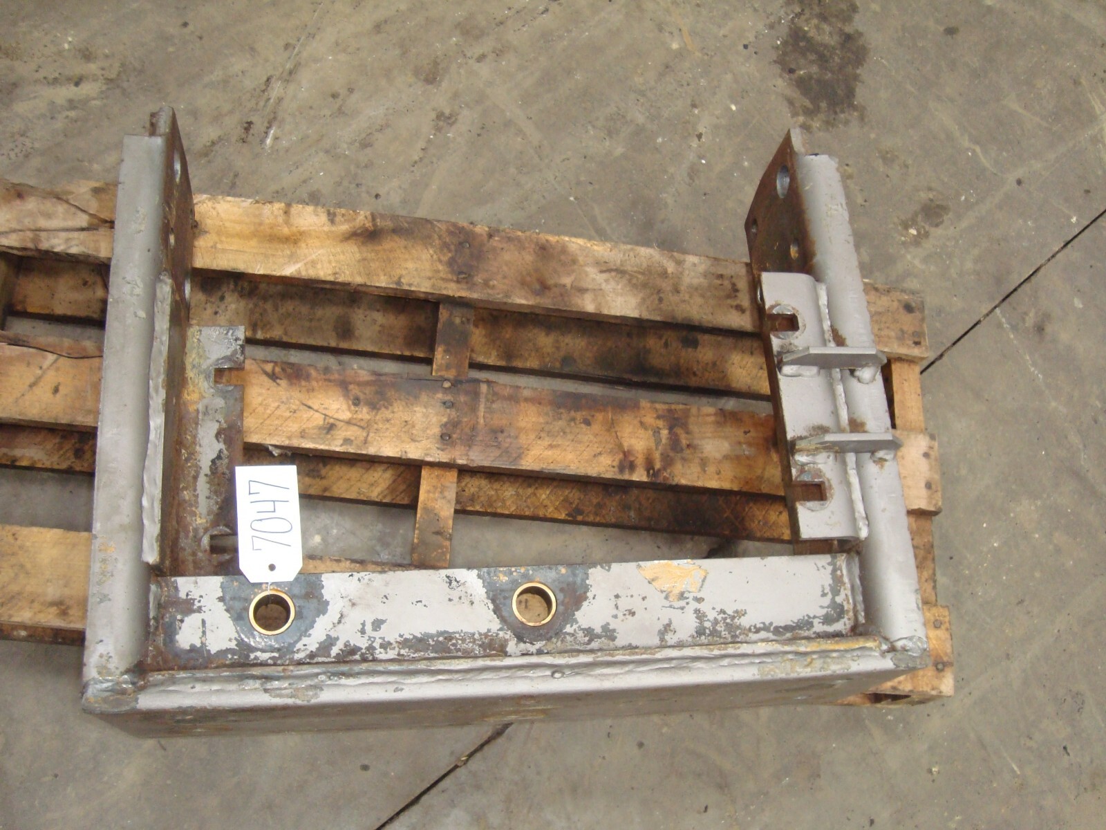 1978 Massey Ferguson 2745 Tractor Front Support Bracket