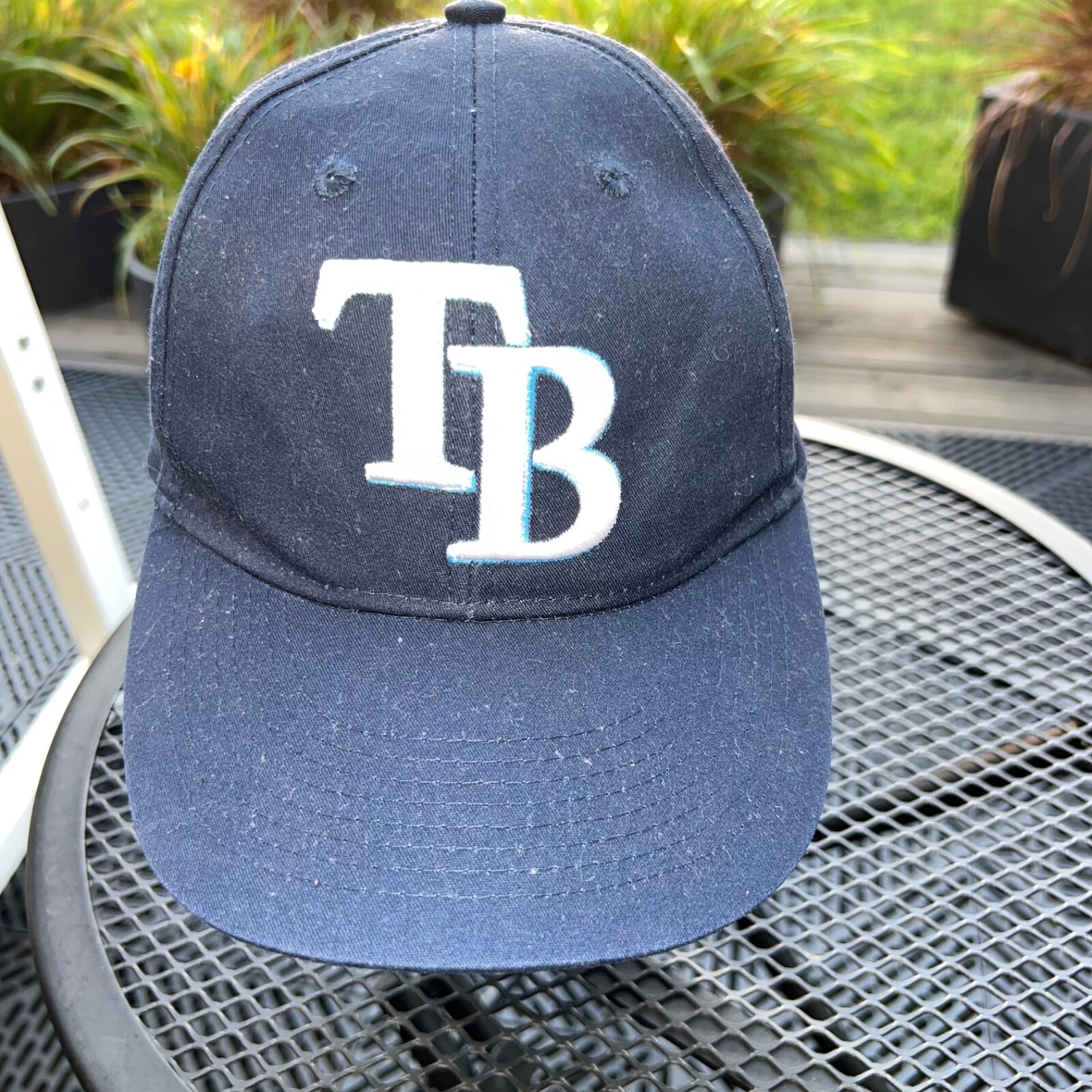Tampa Bay Rays TB on front in white MLB Team blue Hat Cap Hook Loop EUC
