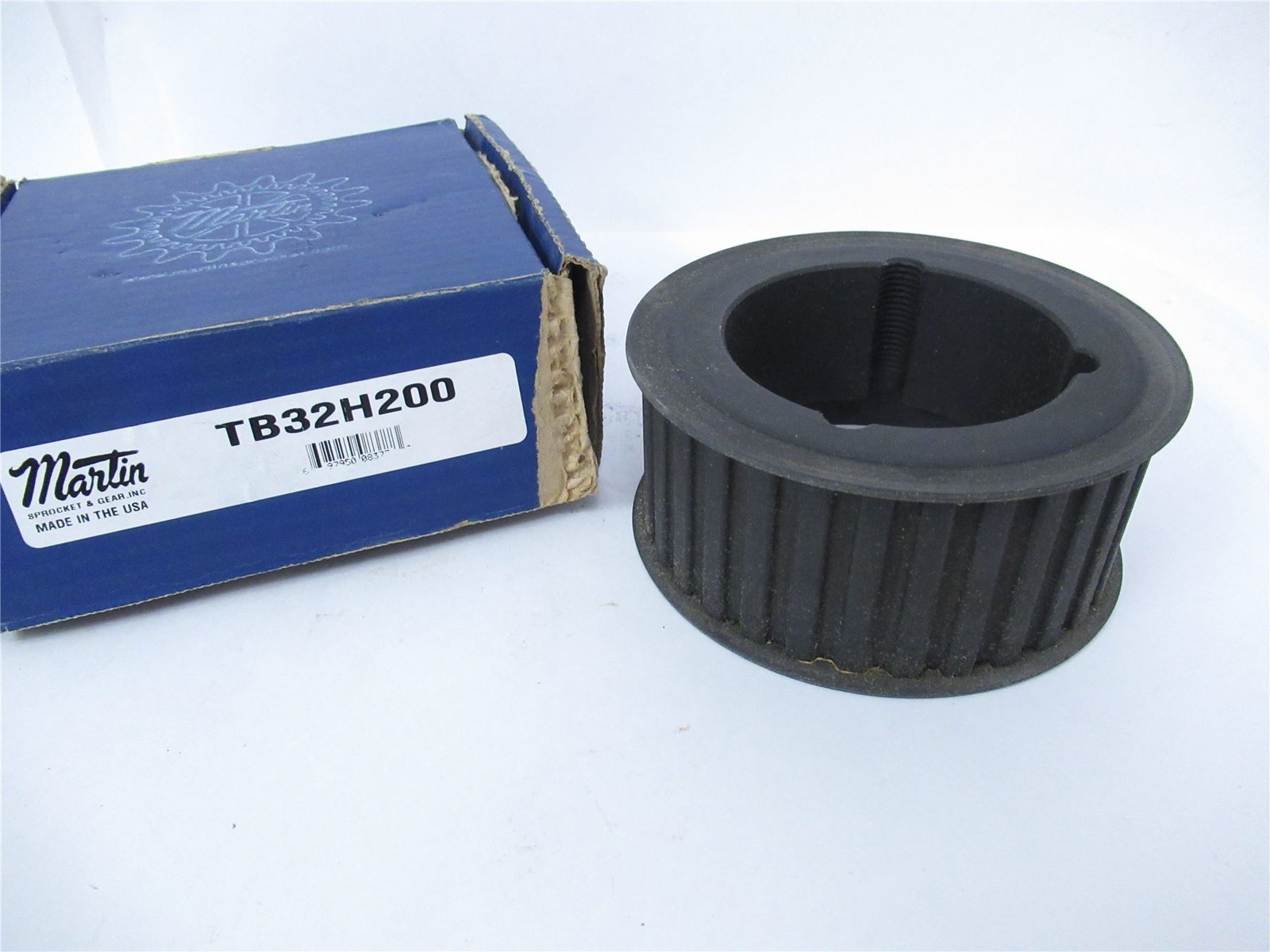 241070 New In Box; Martin TB32H200 Bushed Stock Timing Pulley 32T 2" Wide Belt
