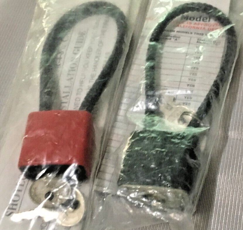 Gun Locks 2 locks with 2 keys each Red & Black Safety Cable Lock