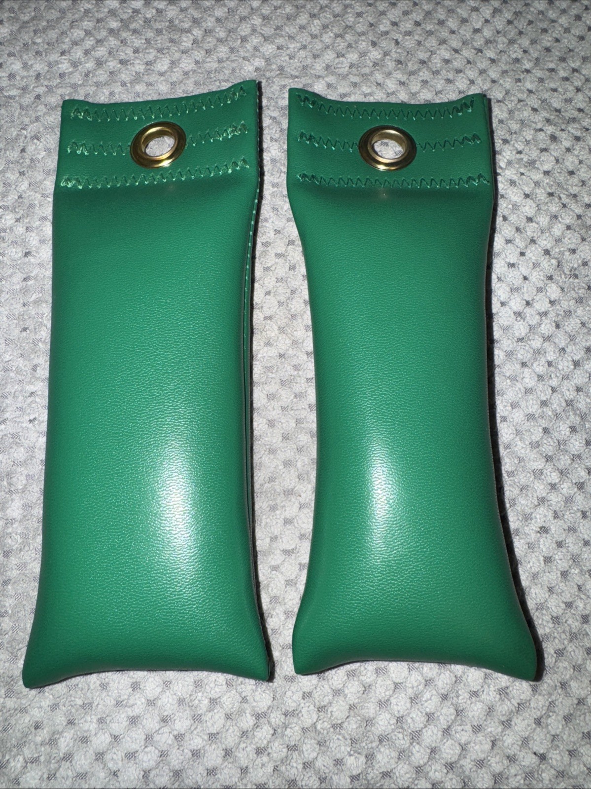 CanDo 10-0353-2-SoftGrip Hand Weight, Color-Coded to Indicate Weight, 2lbs