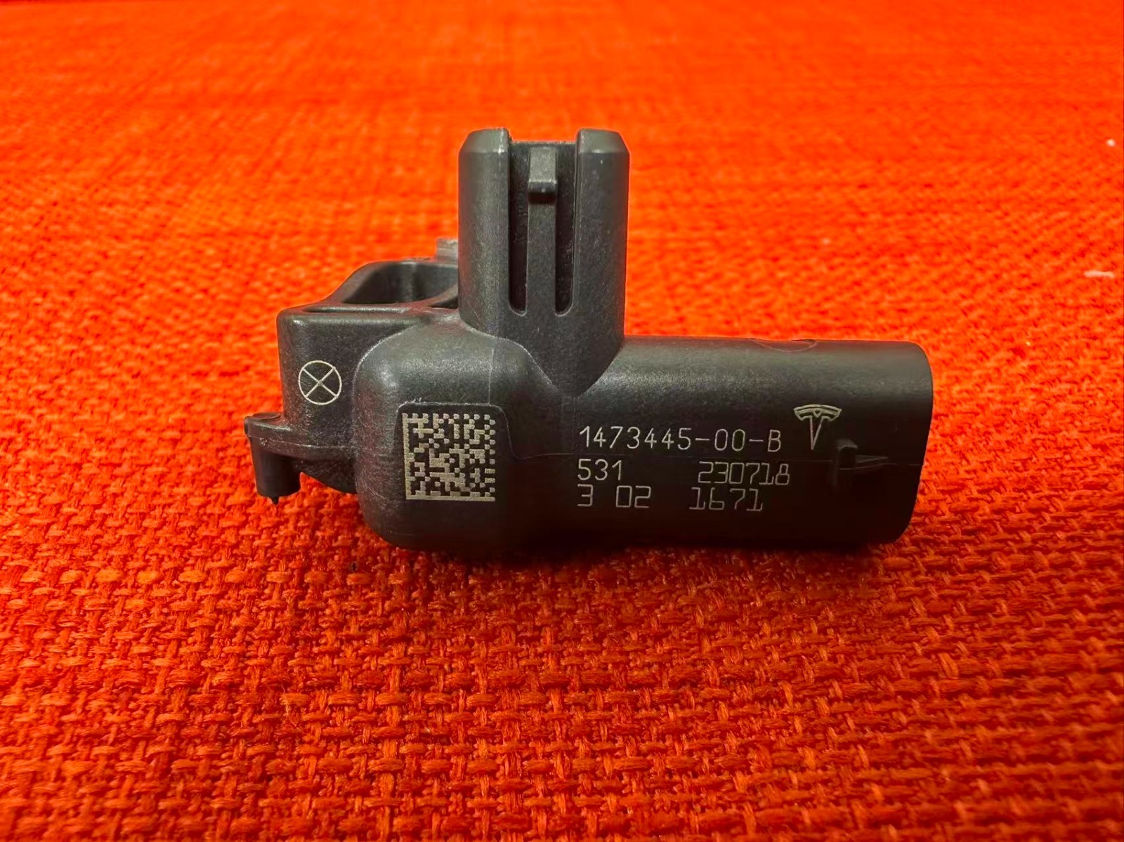 OEM NEW TESLA MODEL S,3,X,Y FRONT CRASH ACCELEROMETER SENSOR 1473445-00-B