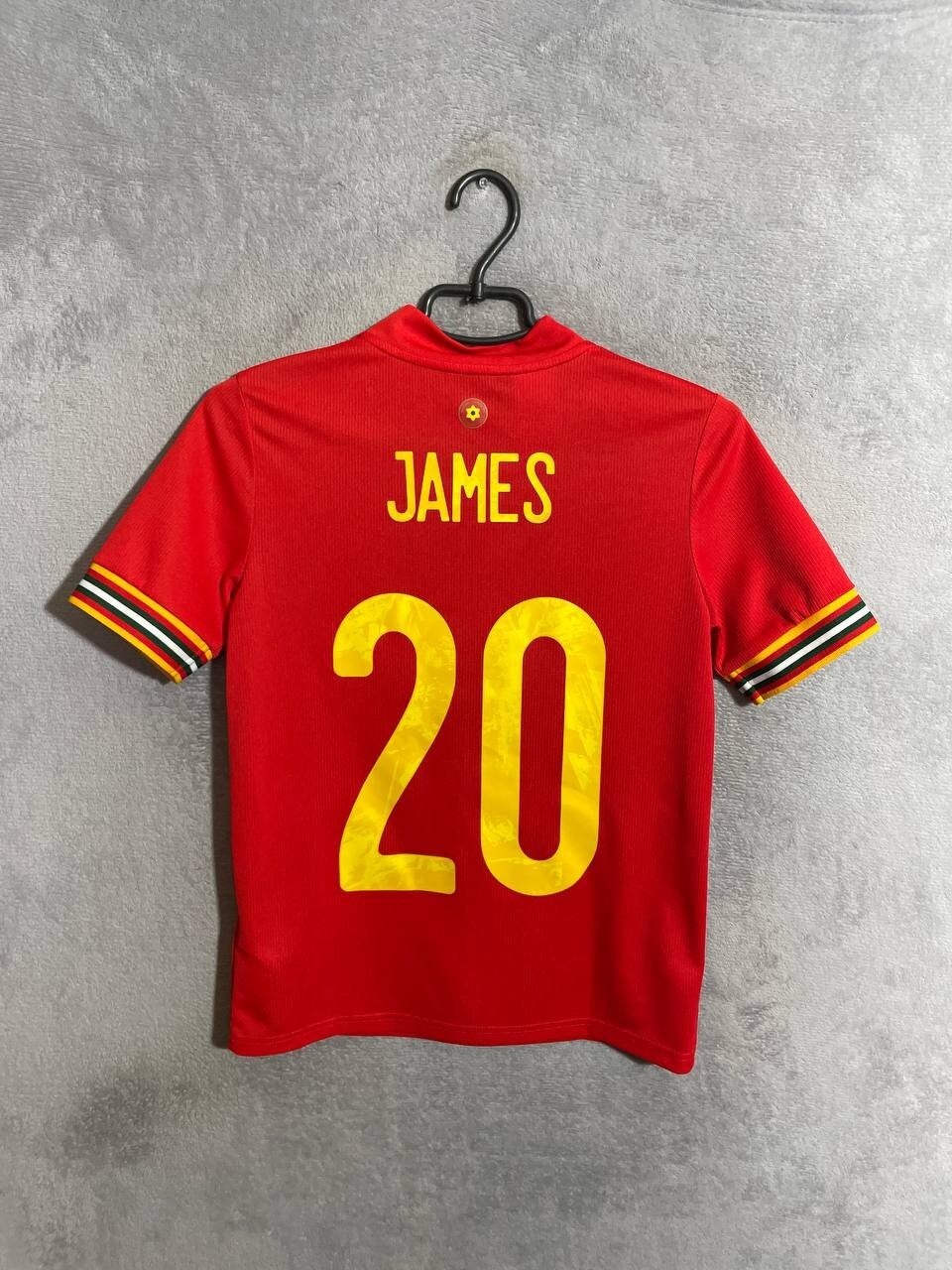 James Wales Jersey Home football shirt 2020 - 2022 Adidas Young Size M 11-12YRS