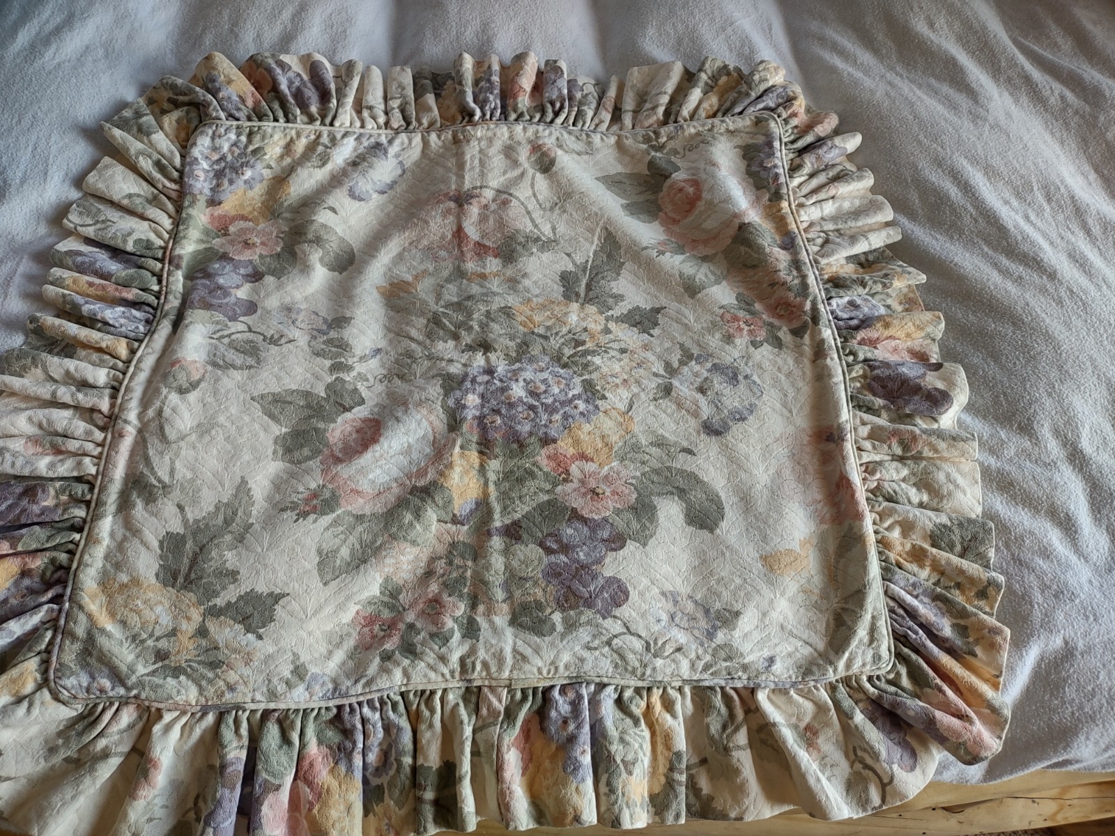 NICE $290 Peacock Alley Embroidered Pillow Sham Black/Cream 24"X24" Fringe L@@K!