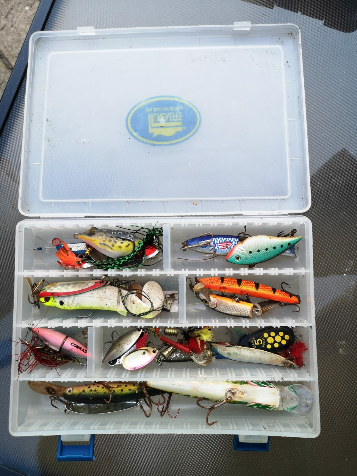 Box with fishing tools (Lineaeffe) * GWC Quick despatch