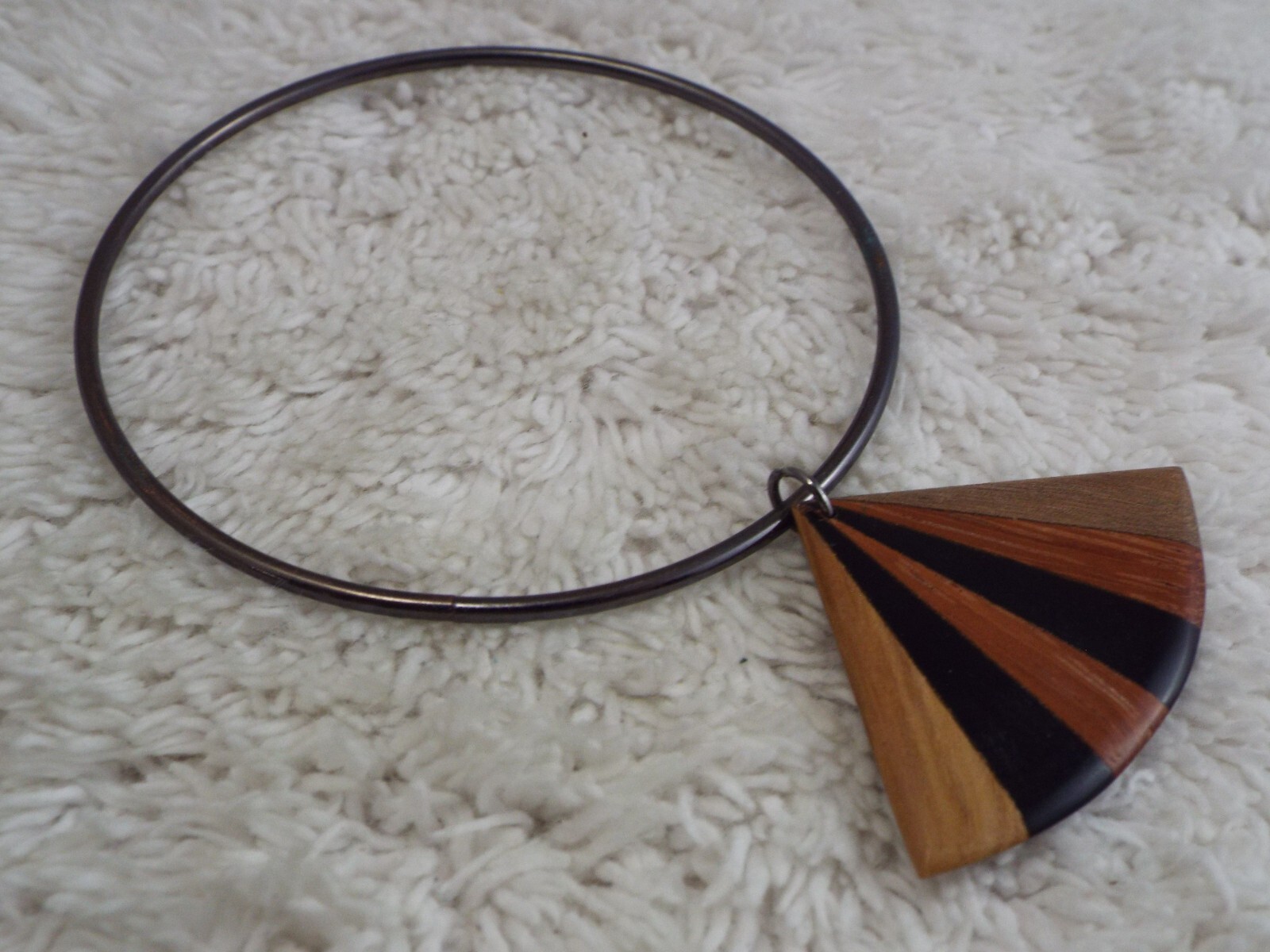 Gunmetal  Wood Fan Charm Bangle Bracelet (B23)