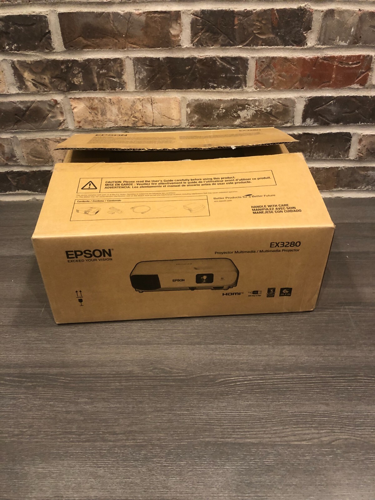 13 Hrs Epson EX3280 3-Chip 3LCD XGA projector, 3,600, HDMI, Built-in Speaker