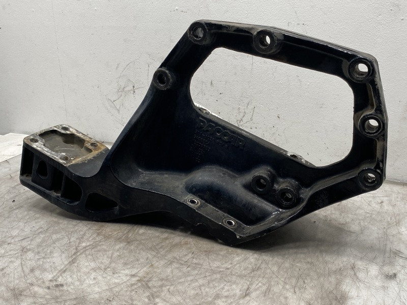 2019 Frame Horn/Bumper Mount B111025 for Kenworth T680 (646-11263)