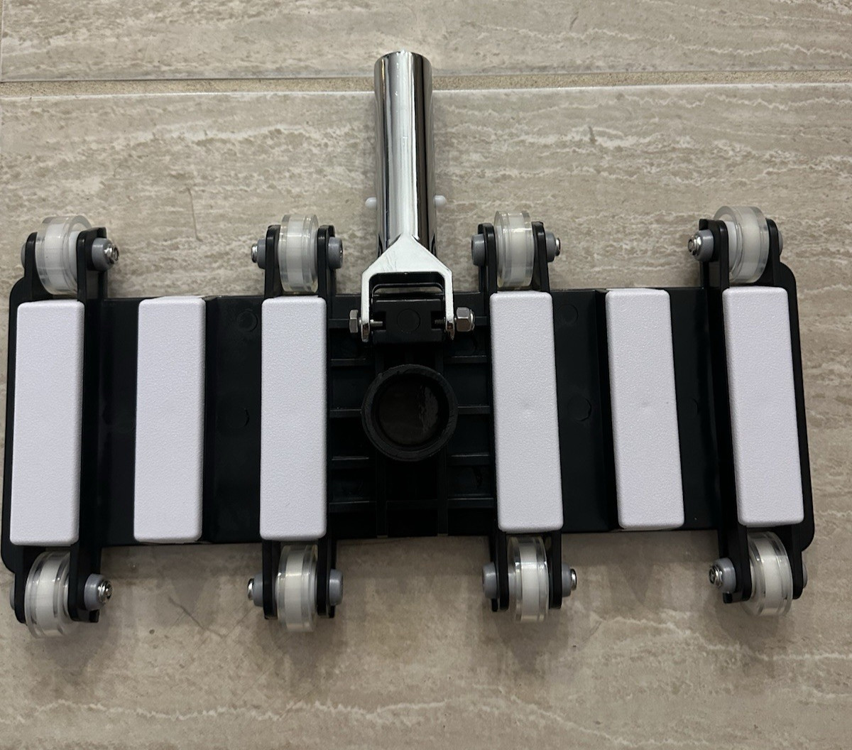Professional Flexible Swimming Pool Vacuum Head