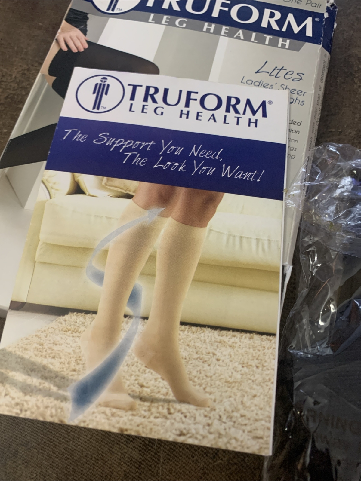 TRUFORM Lites Sheer Thigh High 8-15mmHg (Black) Medium