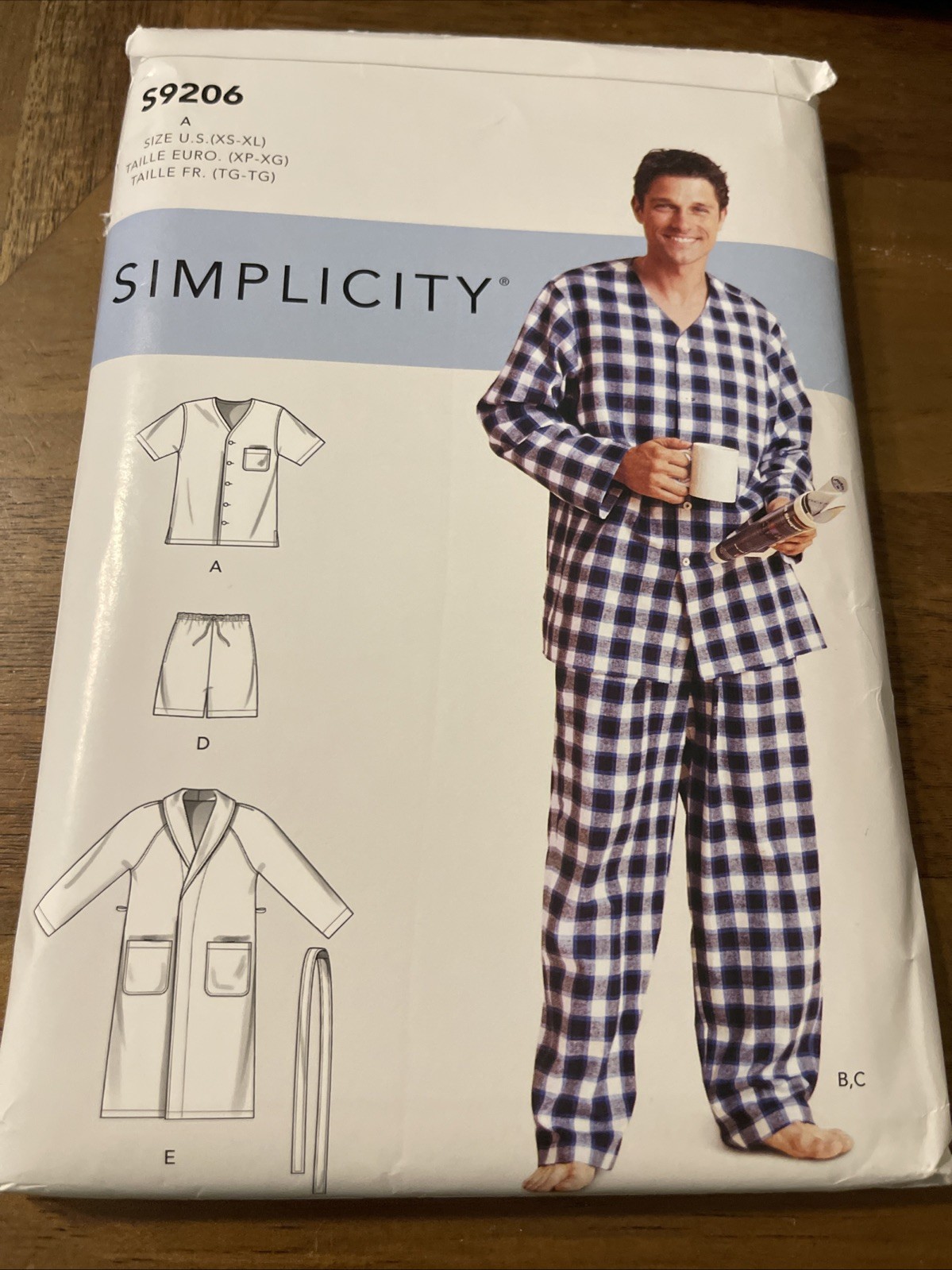 Simplicity Pattern S9206 MENS Robe w/Belt ~ Pajama Top ~Pants ~Shorts  Sz XS-XL