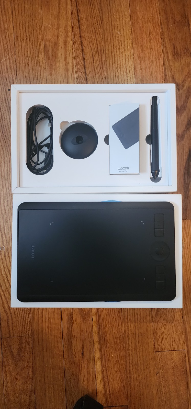 Wacom Intuos Pro Digital Graphic Drawing Tablet Mac/PC, Small (PTH460K0A)