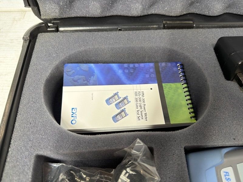 EXFO Fibre Optic Tester MODEL FLS-300