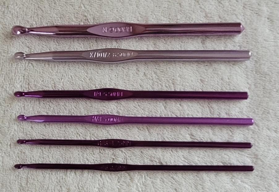 Pre-owned Metal Set of 6 Purple Boye Crochet Hooks F, G, H, I, K, and N