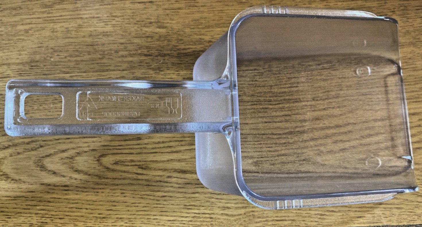 32 oz. Scoop Clear PC Plastic Utility or Ice Perfect for dry ingredients or Wet