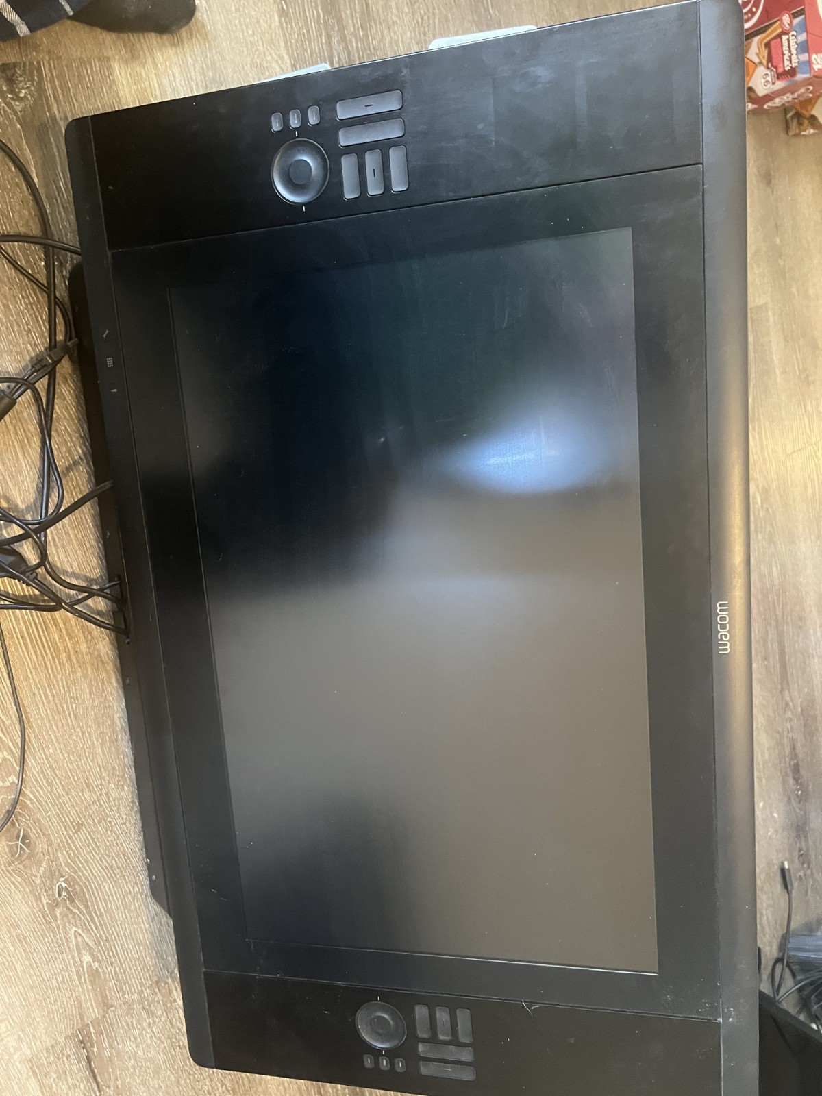 Wacom dtk2400 Cintiq 24HD Graphic Monitor Tablet