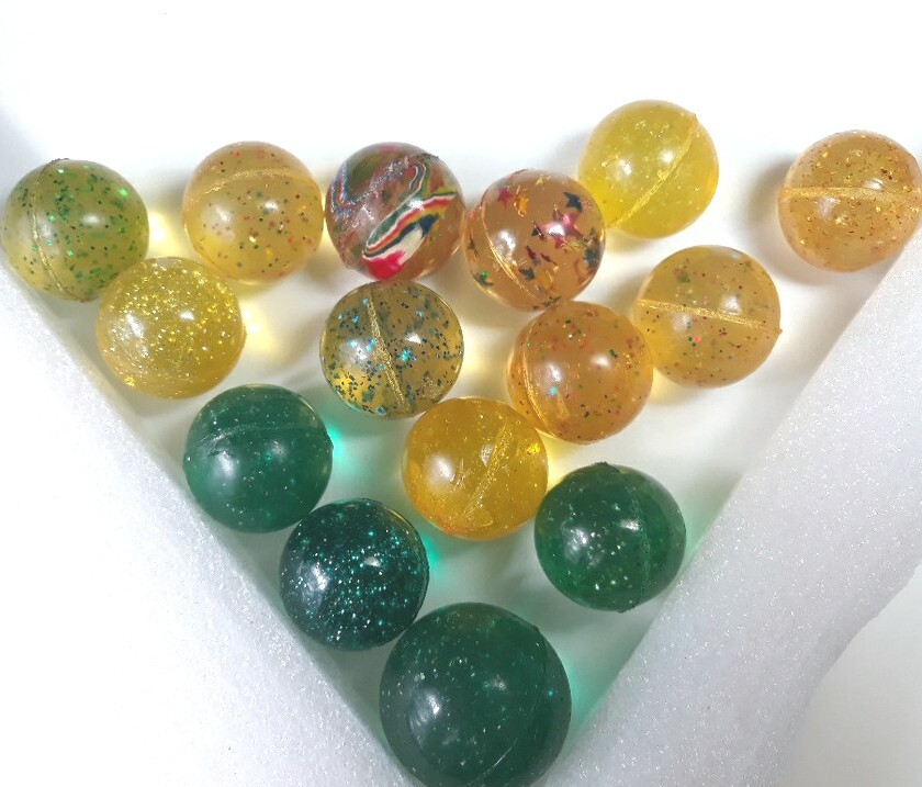 Vtg Bouncy Ball Lot Of 15 Yellow Gold Green Glitter Star Marble Made In Taiwan