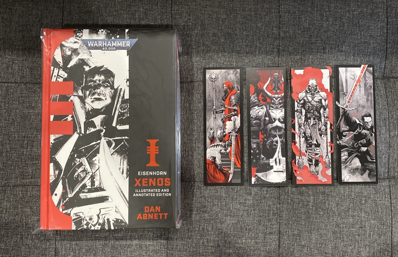 Warhammer: Eisenhorn Xenos Illustrated & Annotated Edition + 4 Custom Bookmarks