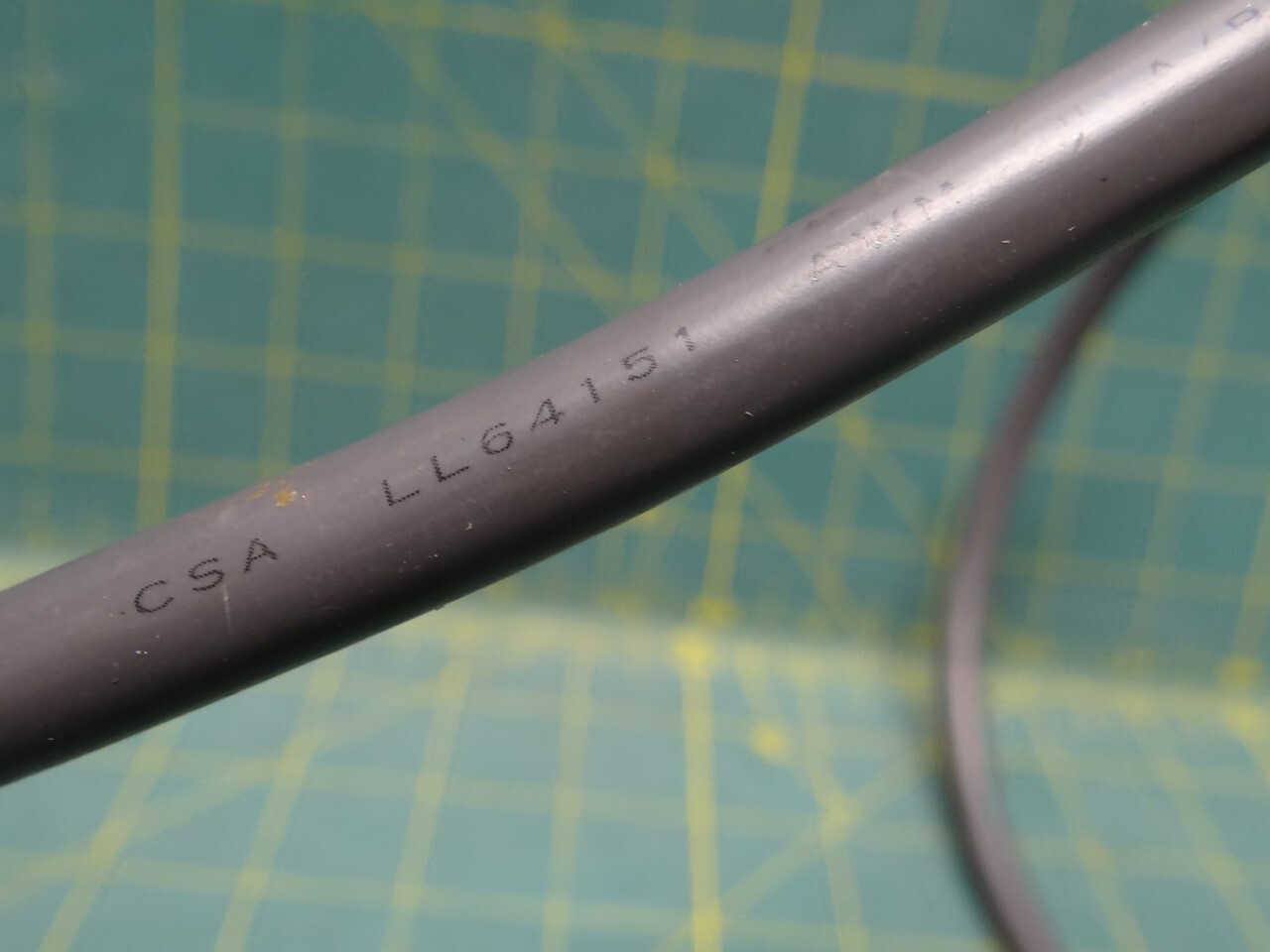 Used Iomega E128143 Zip 3' Cable Parallel Port LL64151