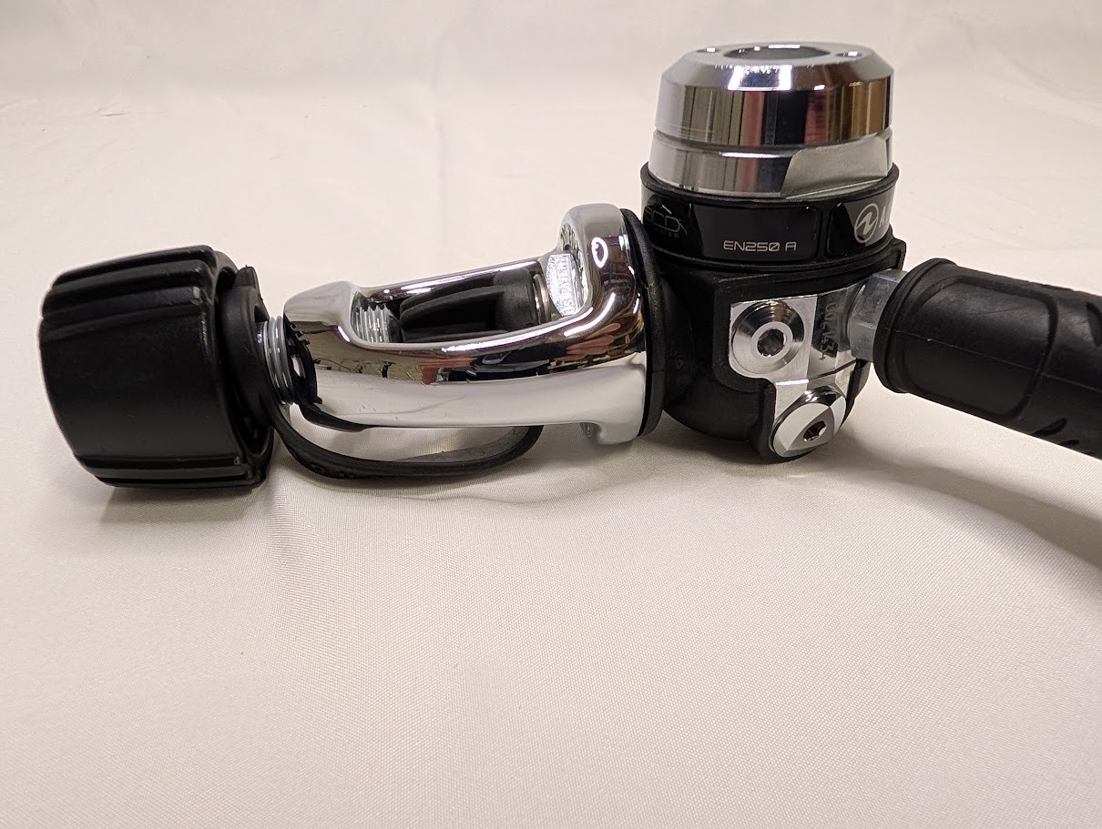 Aqualung Helix Pro Regulator with Yoke Mount