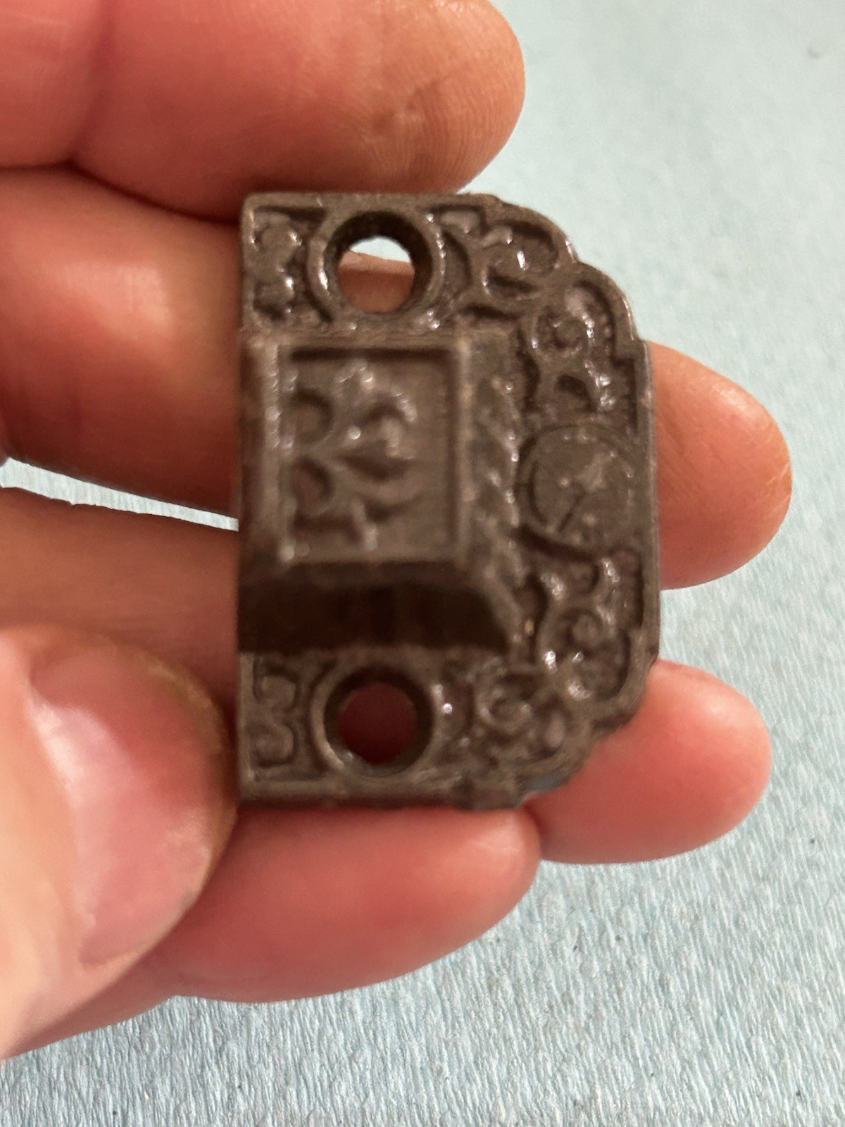 VINTAGE EASTLAKE VICTORIAN CAST IRON CABINET CUPBOARD DOOR LATCH LOCK CATCH ONLY