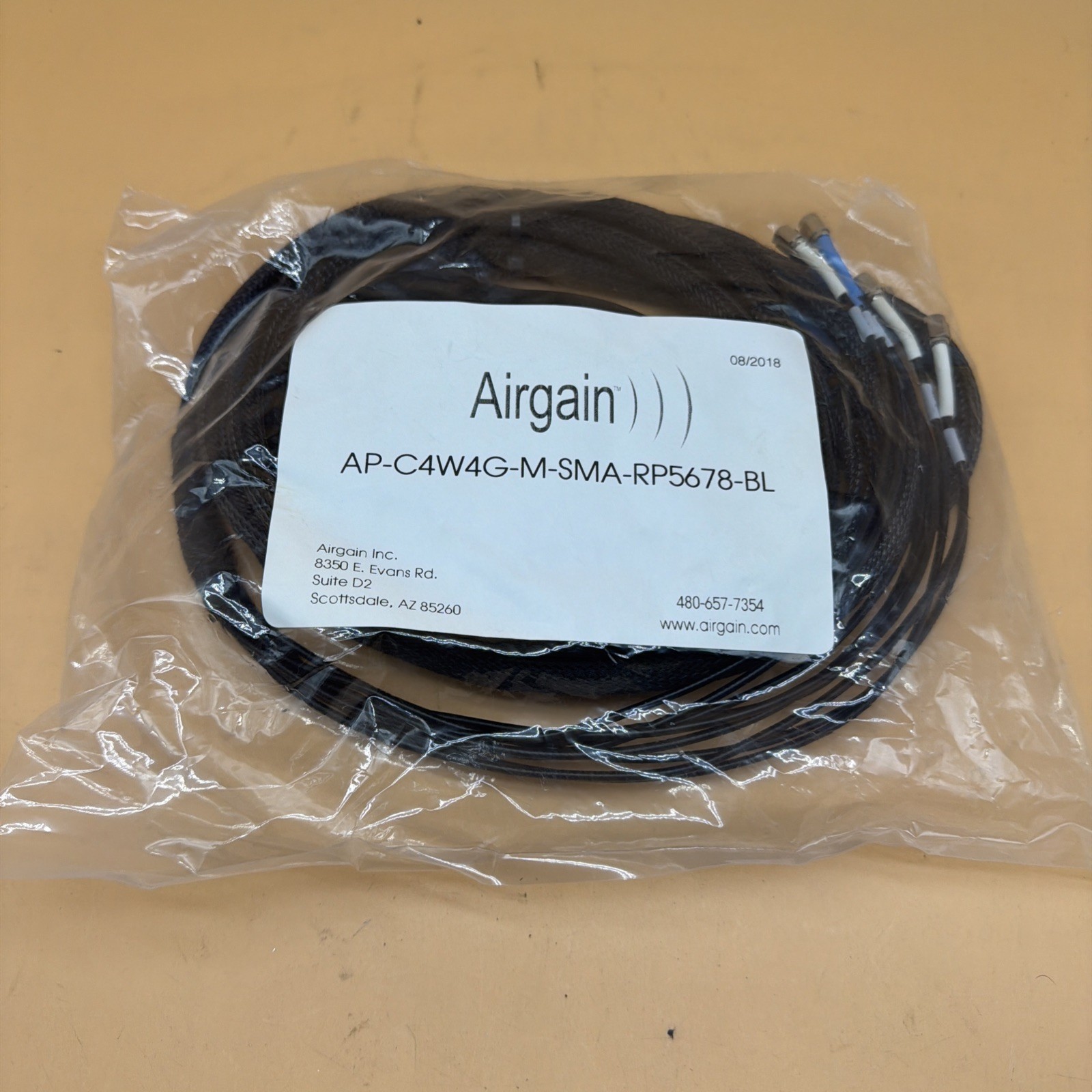 Airgain AP-C4W4G-M-SMA-RP5678-BL - Brand New Sealed Antenna