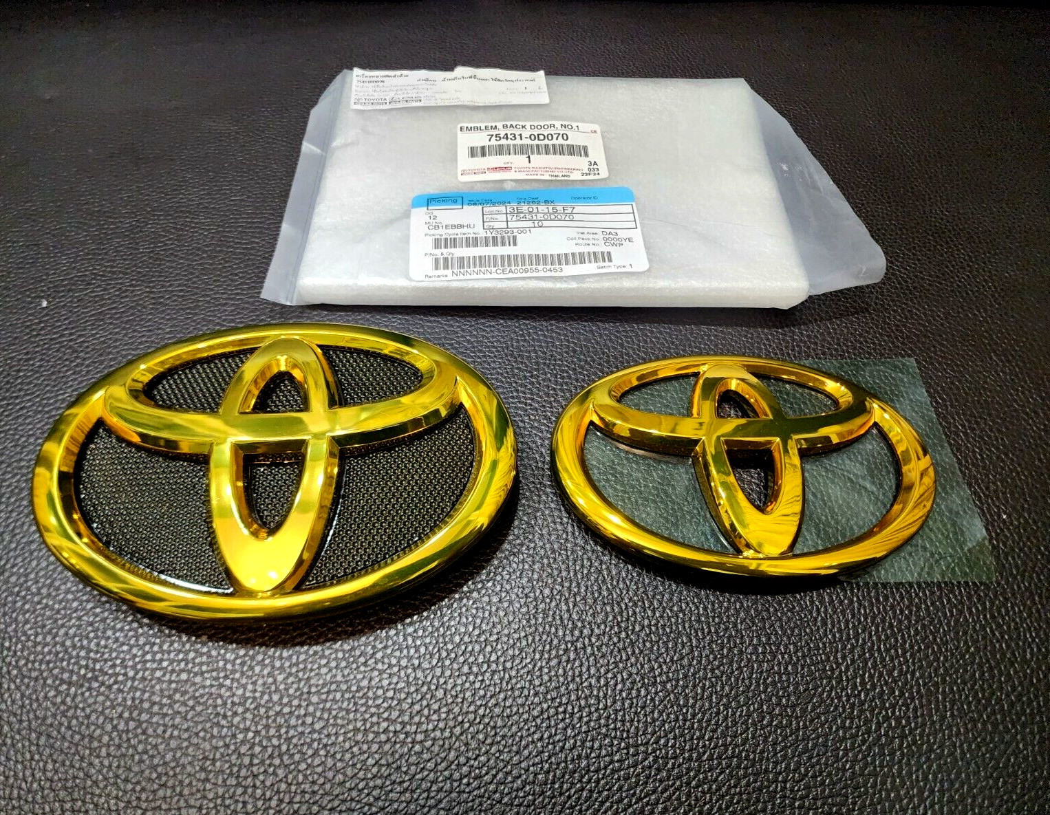 1PAIR 15CM-13CM GOLD COLOR TOYOTA LOGO EMBLEM BADGE FOR TOYOTA CAMRY 2007-2009