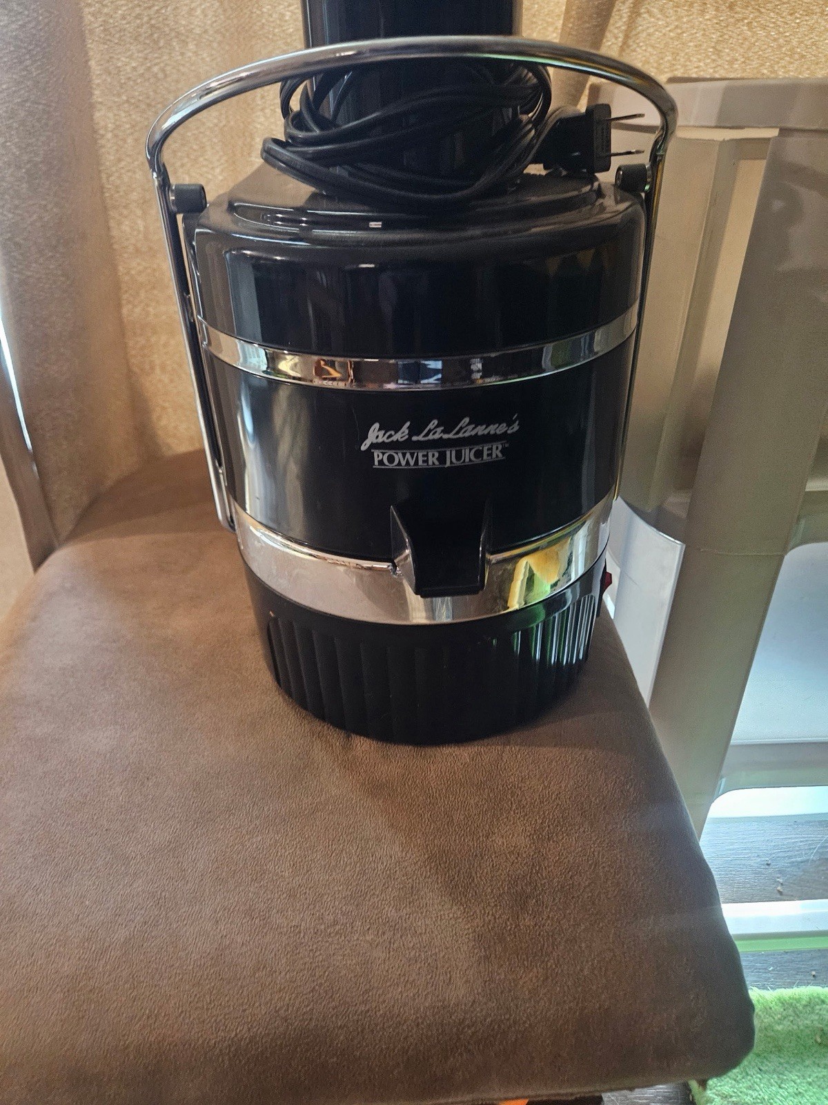 Jack LaLanne Power Juicer Centrifugal Electric Juicer Black Silver Glossy
