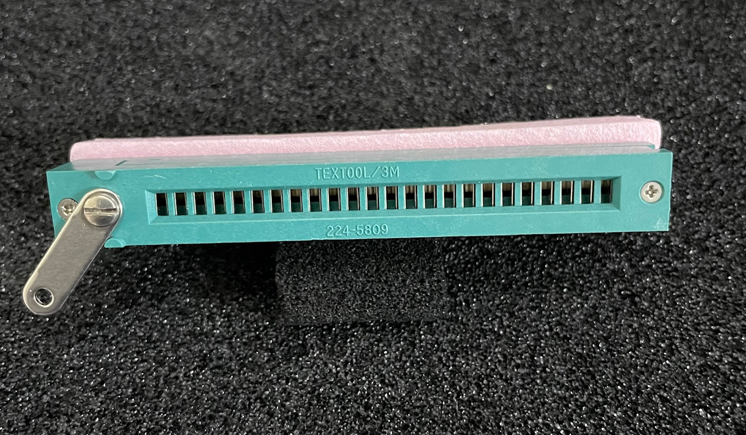 1pc 3M 224-5809 TEXTOOL DIP ZIP SOCKET 24POS **NOS