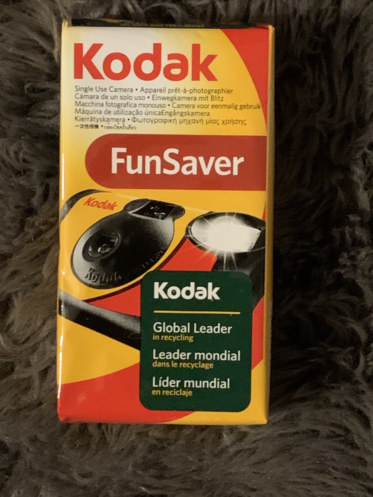 Kodak FunSaver Disposable Camera 35mm with Flash 27 Exposures Sealed Expired