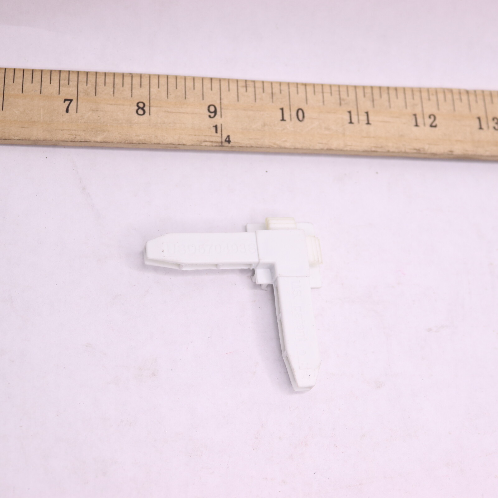 Screen Corner Plastic White USD570493S