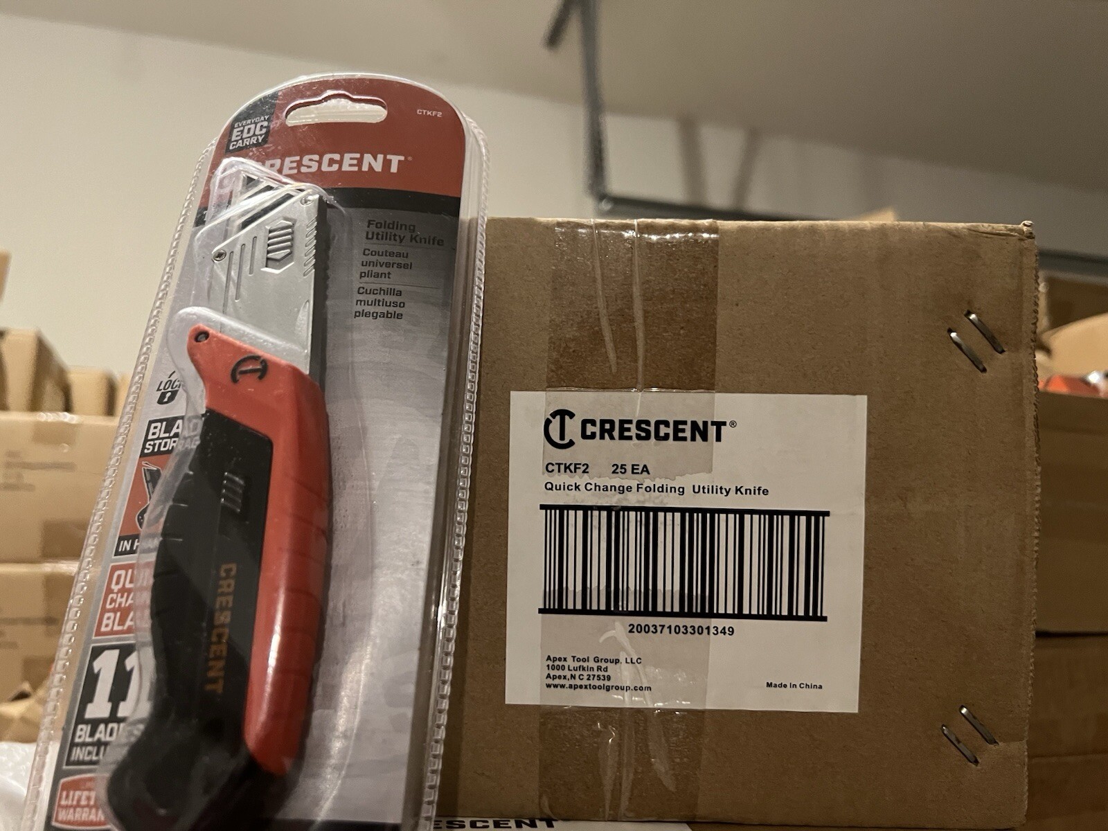 Crescent Folding Utility Knife CTKF2 With 11 Blades