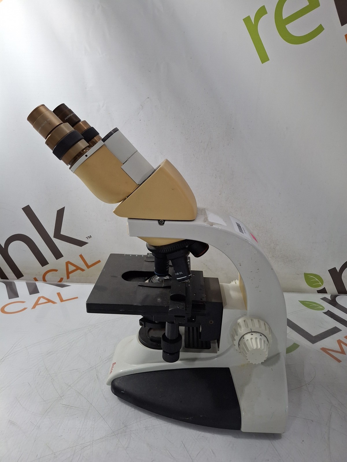 Leica DME Binocular Microscope