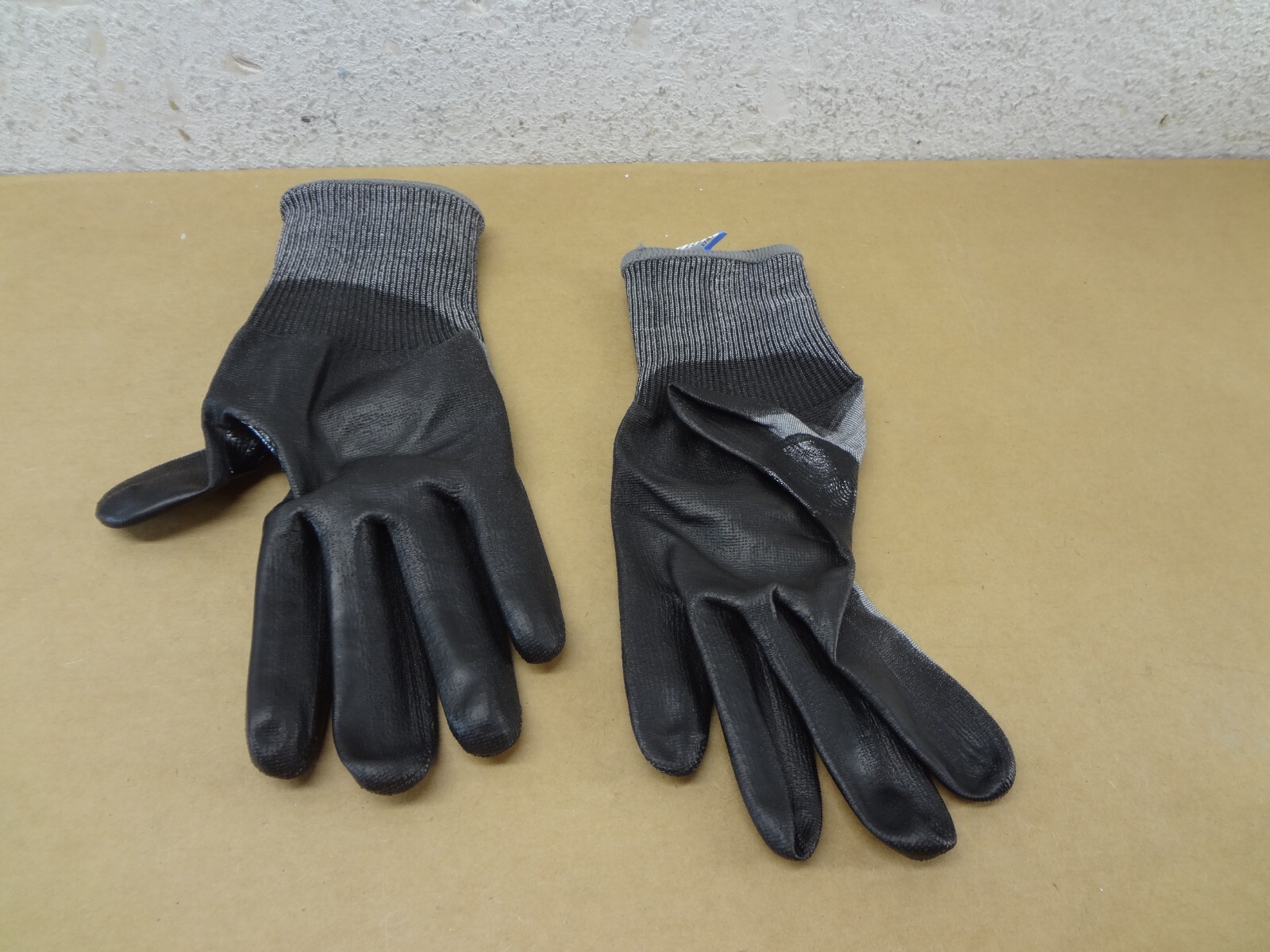 Milwaukee 48-73-8741B Level 4 High Dexterity Polyurethane Work Gloves 12-PACK