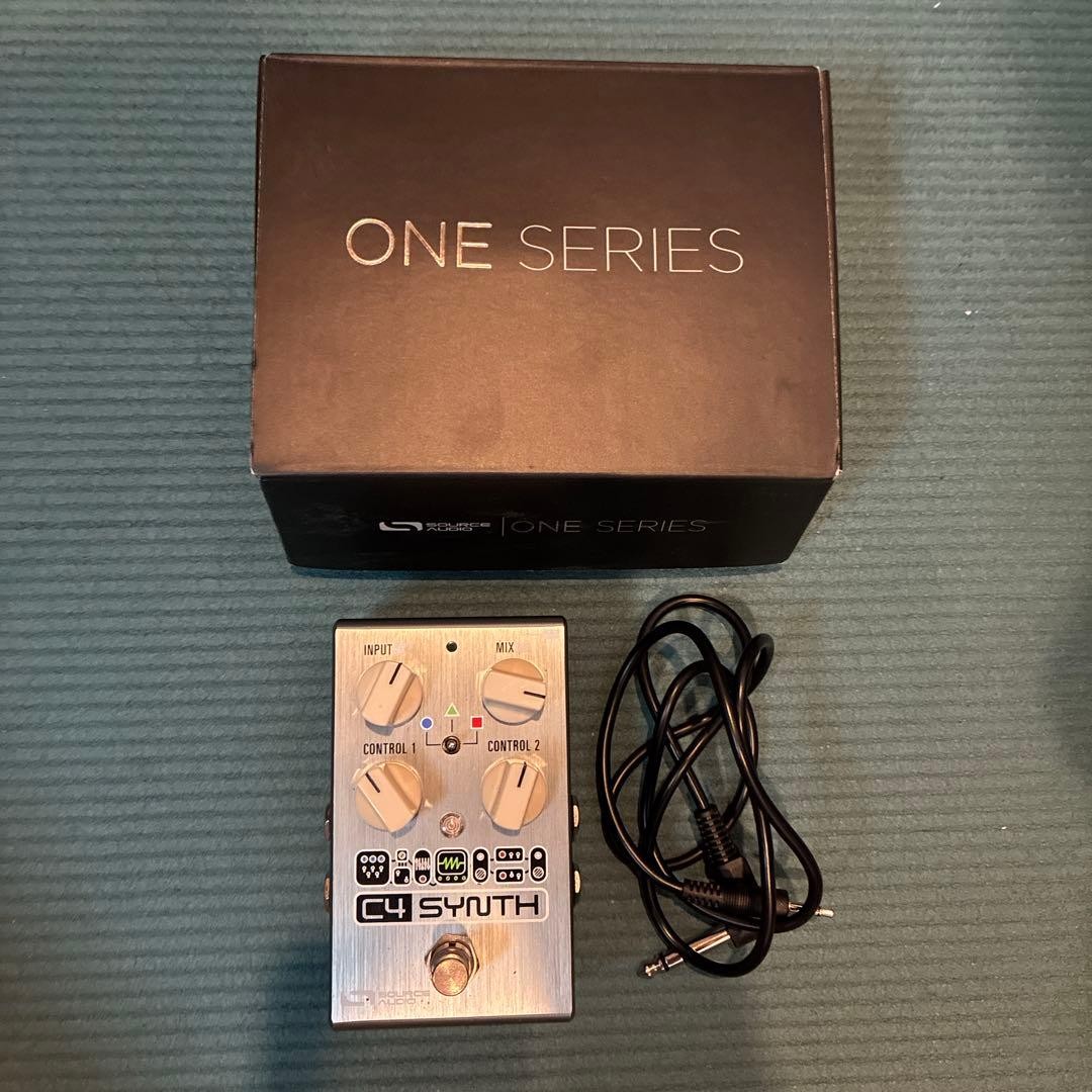 C4 SYNTH Bass Synth Effect Pedal with Box & Cable Used
